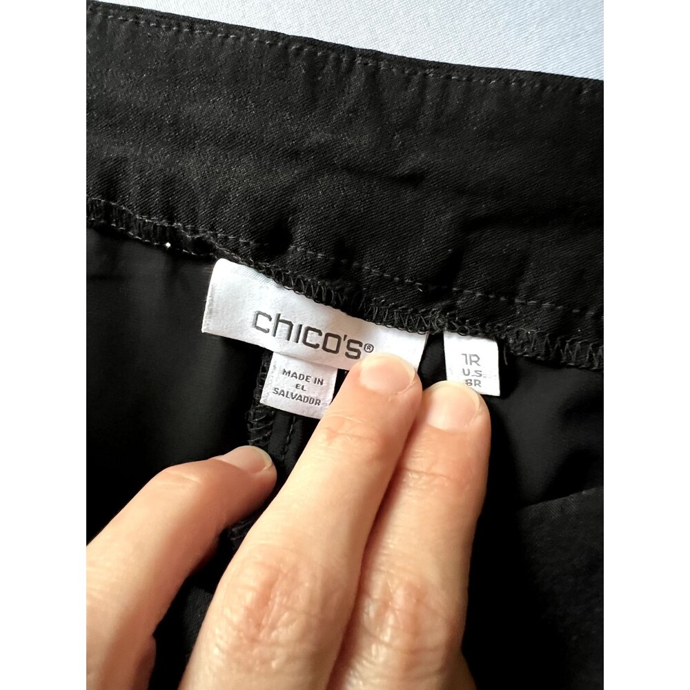 Chicos Women's Pull-On Pants Size US 8 Black Regular (NWOT) - Picture 2 of 3